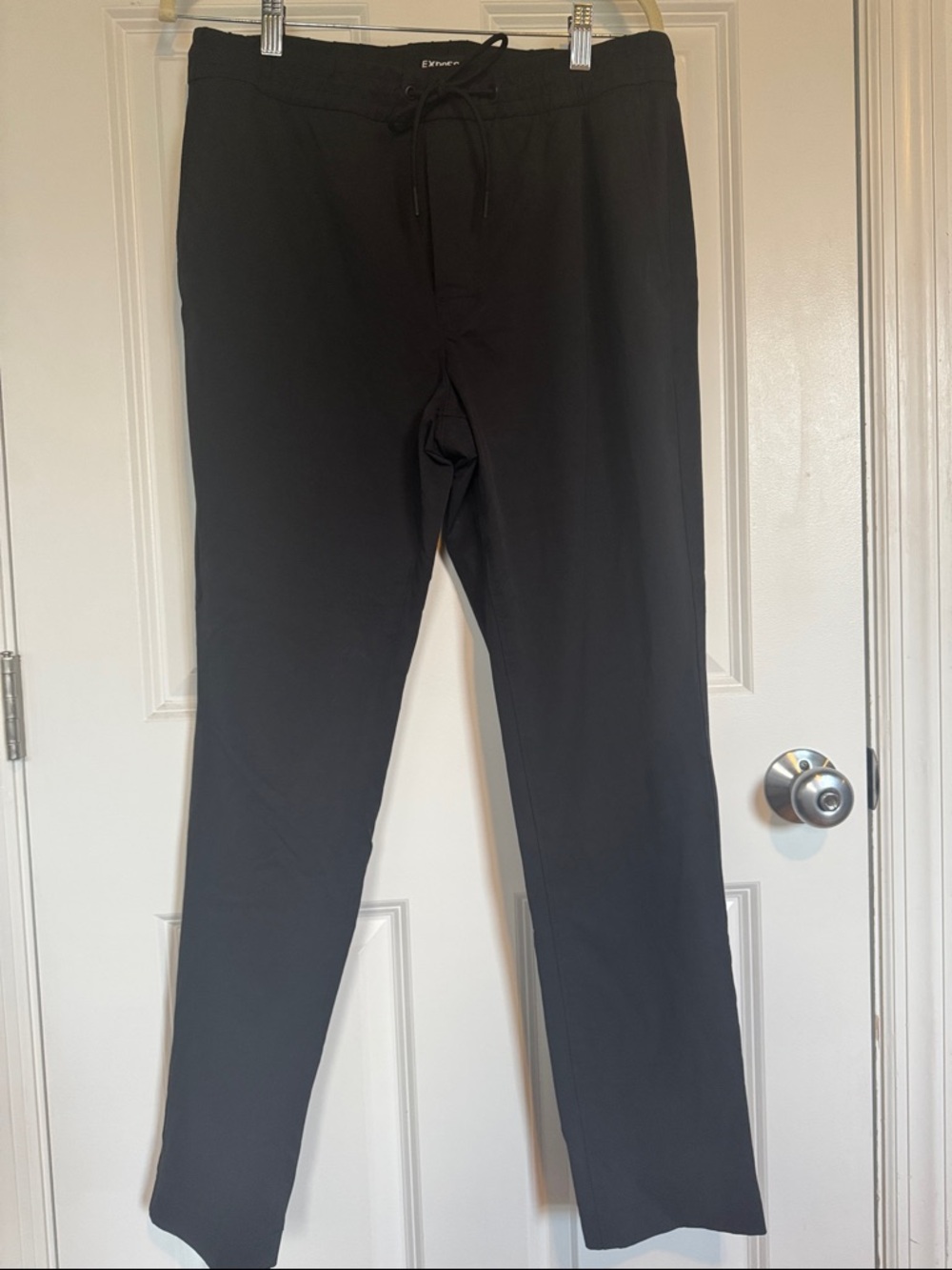Express Men’s Performance Slim Straight Commuter Pants - Black - Medium